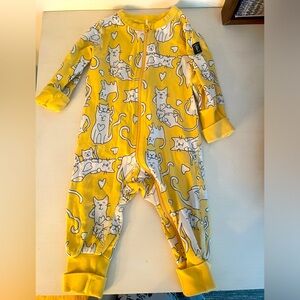 Polarn O Pyret organic cotton romper size 2-6 months.